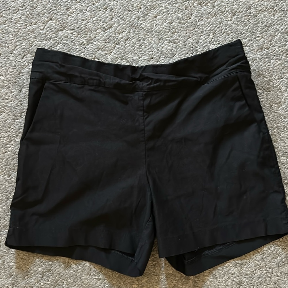 HDE Pull On Black Shorts